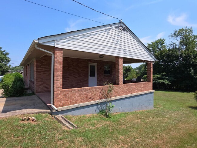Building Photo - 5930 Edgewood Ave