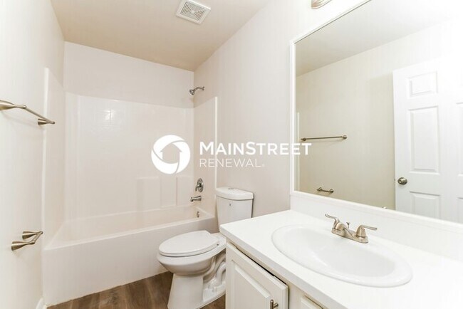 Building Photo - 4 Bedroom Pet-Friendly Home in Lehigh Acres, FL with Main Street Renewal