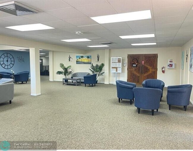 Building Photo - 5860 NW 64th Ave