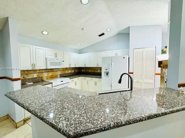 Building Photo - 495 Carrington Ln