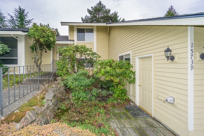 Building Photo - 15739 SE 175th Pl