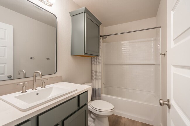 Building Photo - 5905 Settler Ave
