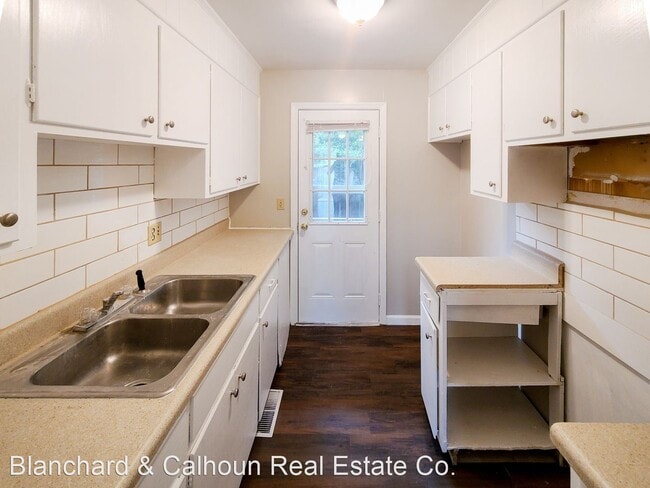 Building Photo - 1600 Johns Rd