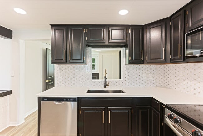 Building Photo - 7925 Otto St