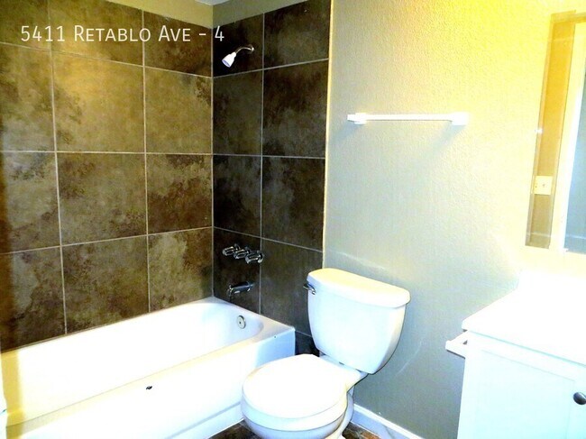 Building Photo - 5411 Retablo Ave