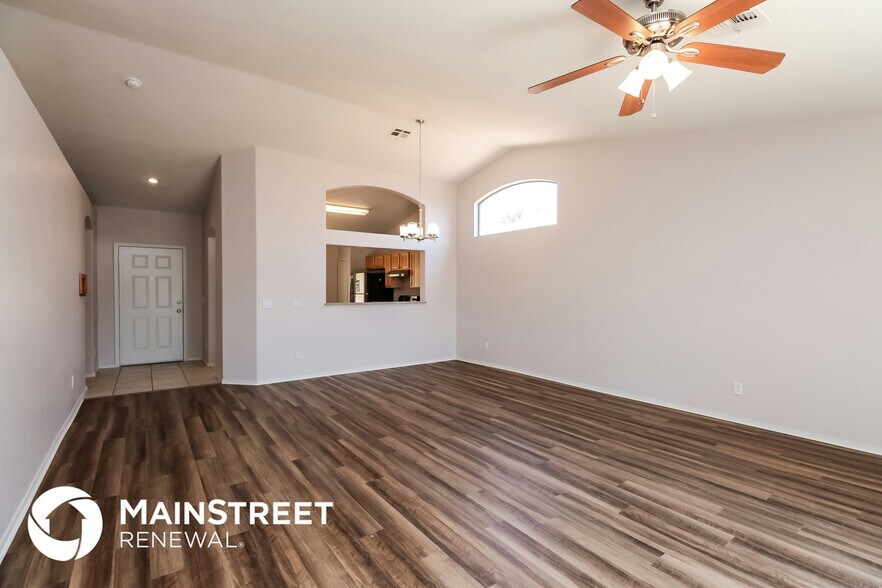 Building Photo - 11185 W El Caminito Dr