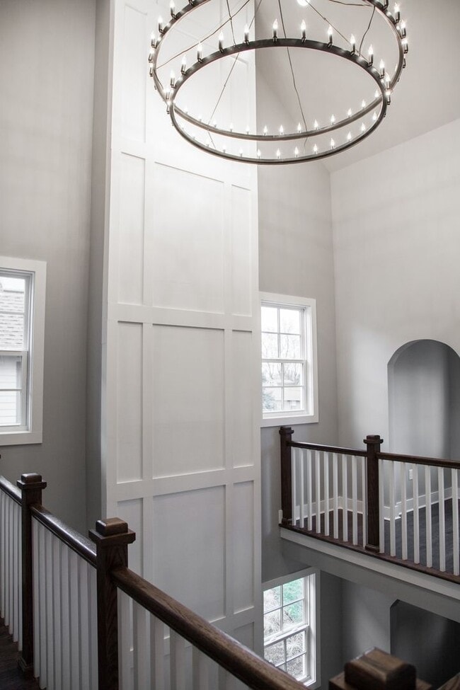 Building Photo - 3 Bed, 3.5 Bath Home w/ 2 Car Garage in East Nashville