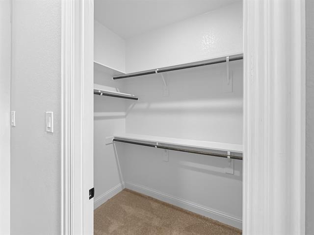 Building Photo - 9525 Thorncrown Ln