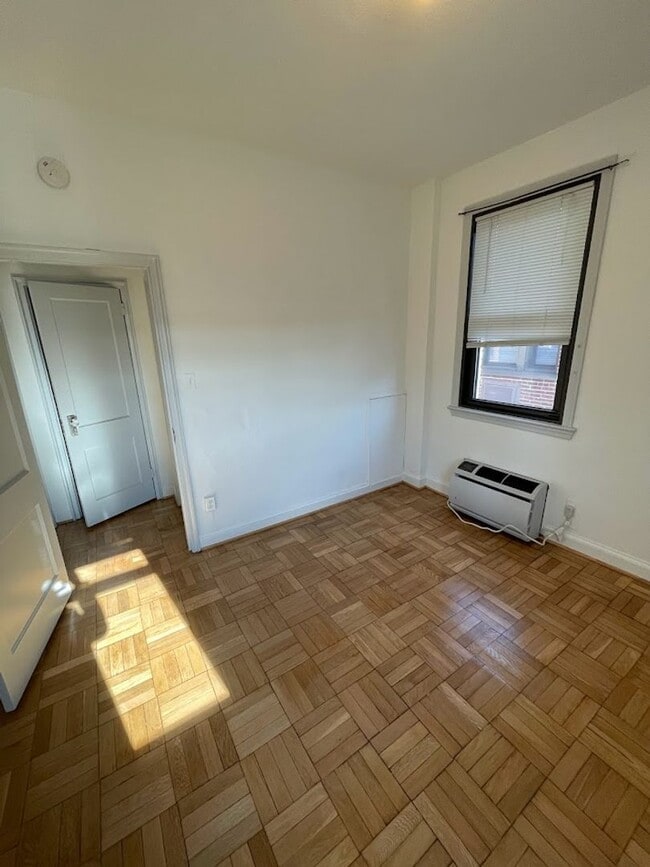 Building Photo - Updated Corner Unit at the Swarthmore in Foggy Bottom