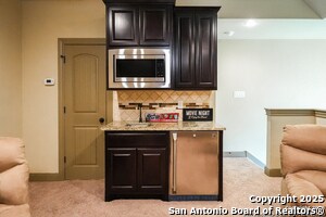 Building Photo - 5919 Dewdrop Ln