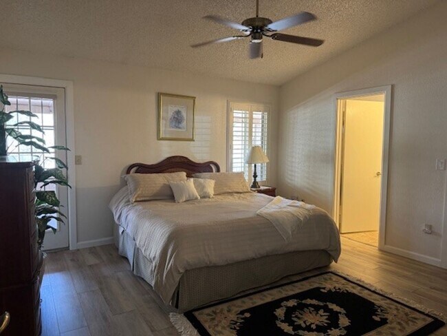 Building Photo - Lovely updated 3 bed 2 bath home in Leisure World a 45+ Active Adul Resort Community. Available J...