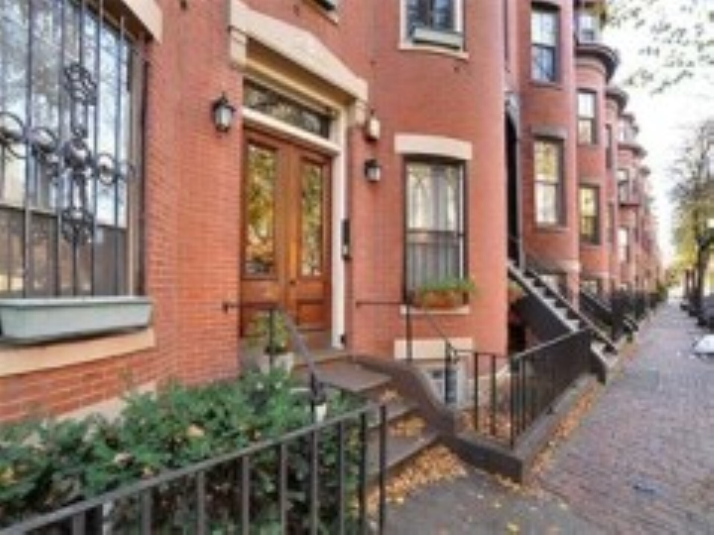 Building Photo - 124 Chandler St