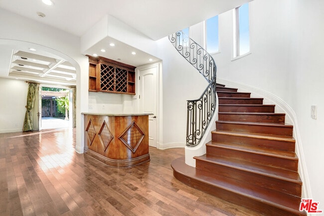 Building Photo - 219 S Willaman Dr