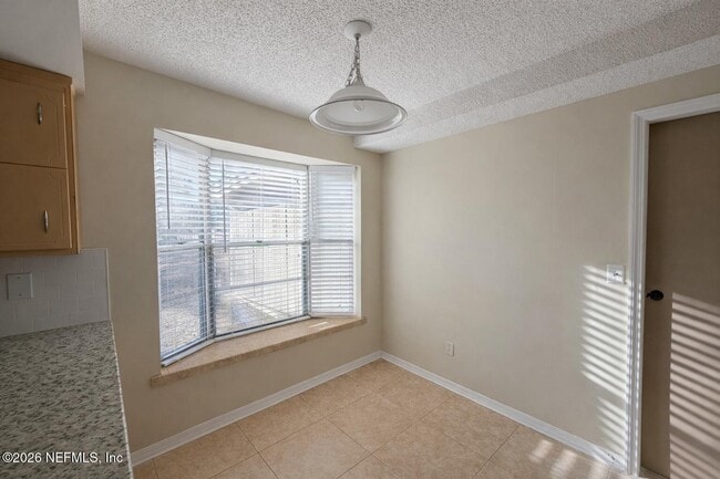 Building Photo - 7 Mitchell Ave