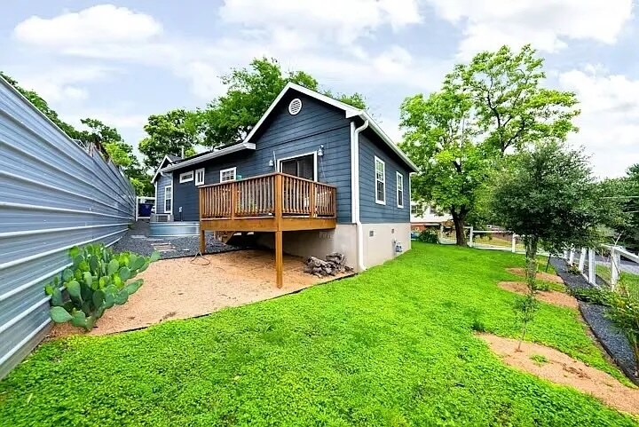 Back Porch & Stock Tank Pool - 800 Prospect Ave