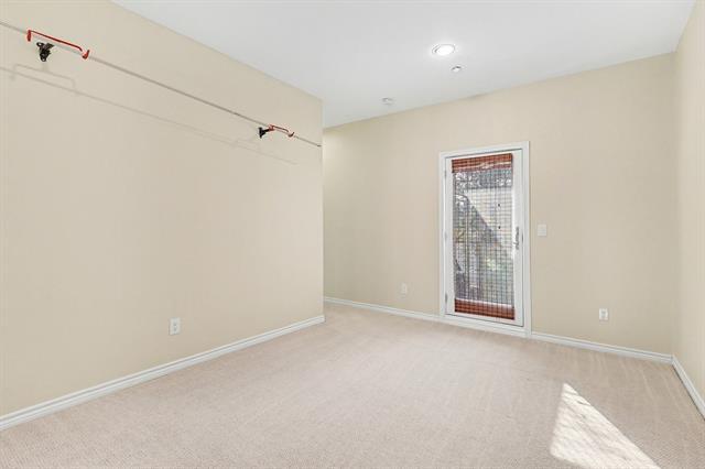 Building Photo - 4412 McKinney Ave