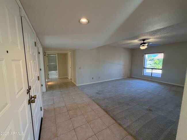 Building Photo - 26629 S Sageberry Dr