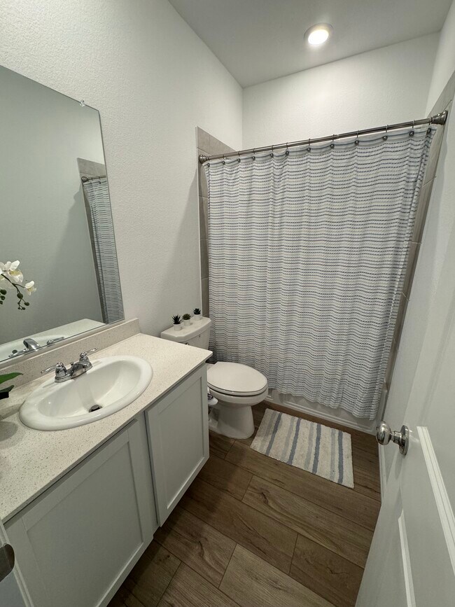Building Photo - 736 Pollyann Trl