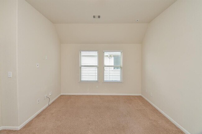 Building Photo - 20222 Stonebridge Terrace Dr