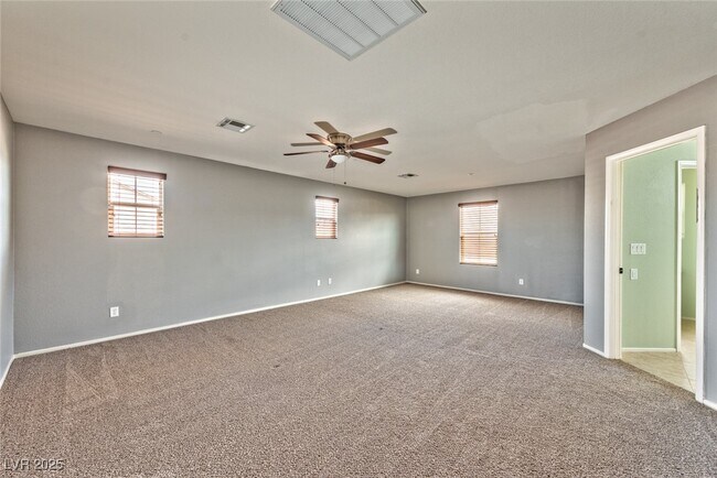 Building Photo - 3185 Sisley Garden Ave