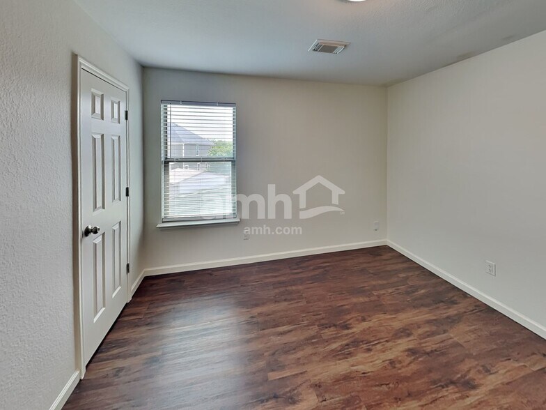 Building Photo - 4006 Carmel Ridge Way