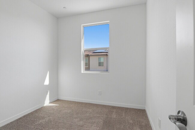 Building Photo - Experience refined living in this beautifully appointed 3-bedroom, 2.5-bathroom townhome spanning...