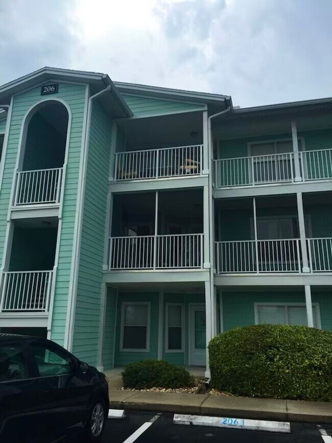 Building Photo - Anastasia Island Condo for Rent! ONE CAR GARAGE UNIT INCLUDED!