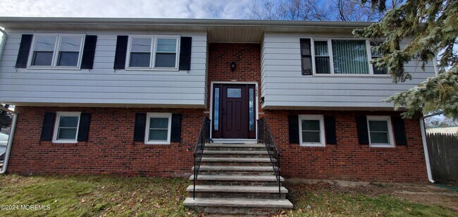 Primary Photo - 1620 Union Ave