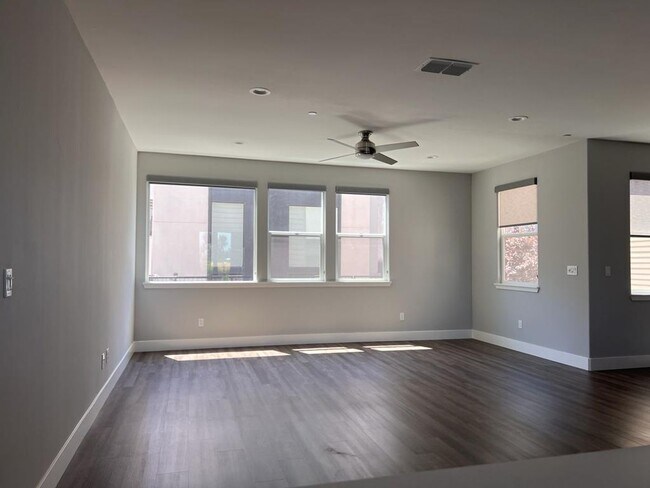 Building Photo - 1010 Mudpie Lane