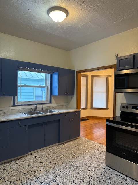 Building Photo - 1319 13th Ave