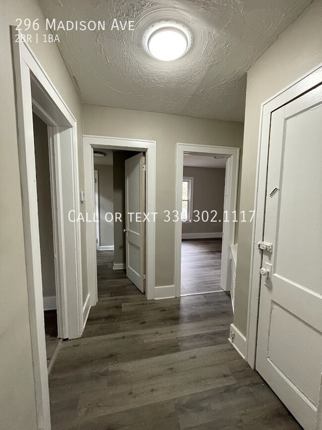 Building Photo - Two bedroom one bathroom first level apart...