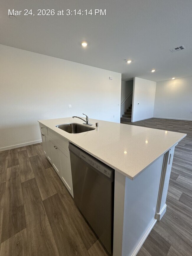 Building Photo - Newly Built Home located SE Visalia!  Rent Ready!