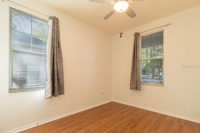 Building Photo - 9918 SW 52nd Rd