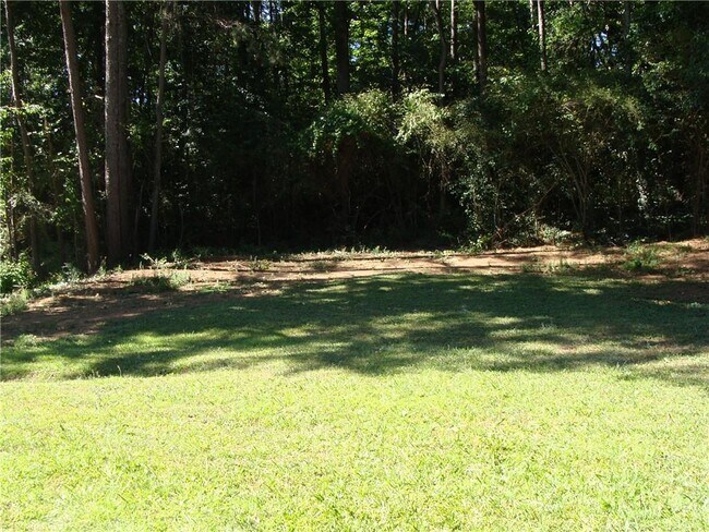 Building Photo - 2331 Newgate Dr