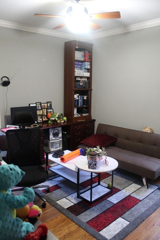 Building Photo - 4 Bedroom Single Family Home in Nashville