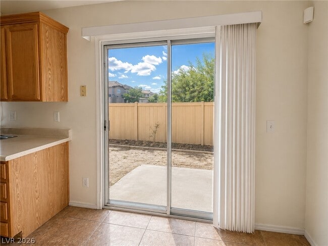 Building Photo - 1049 Monte De Oro Ave