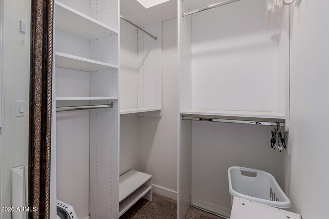 Building Photo - 2511 W Queen Creek Rd