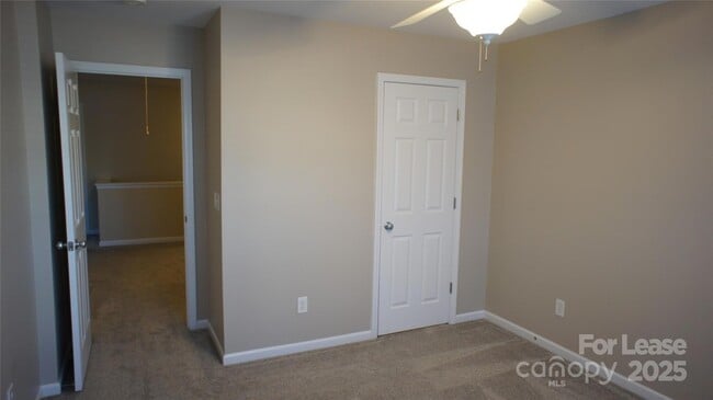 Building Photo - 12027 Stratfield Pl Cir