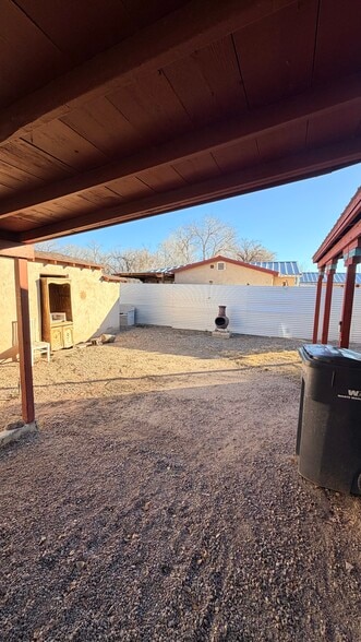 Building Photo - 2226 Perry Rd SW