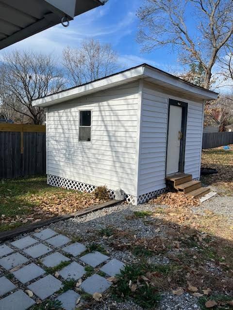 Building Photo - 226 Substation St