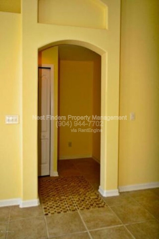 Building Photo - 801 Derby Ln