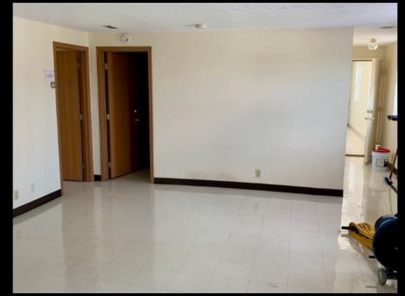 Building Photo - 930 4th St