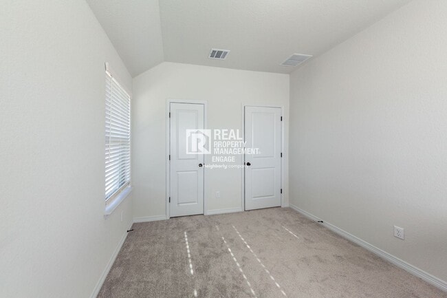 Building Photo - 2105 Bonavista Wy