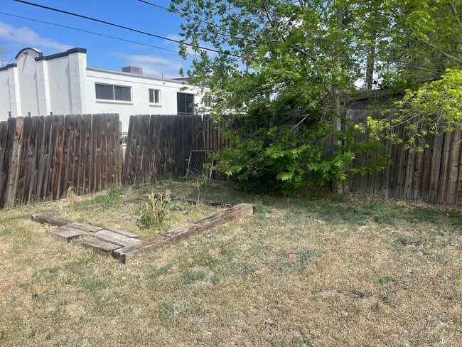 Building Photo - (2539 10th Ave Ct.)