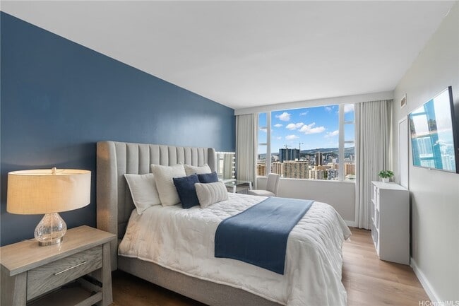 Building Photo - 400 Hobron Ln