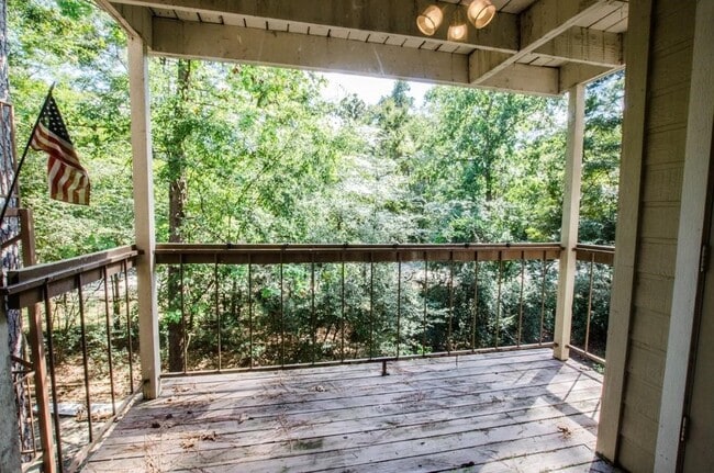 Building Photo - 3500 Tangle Brush Dr