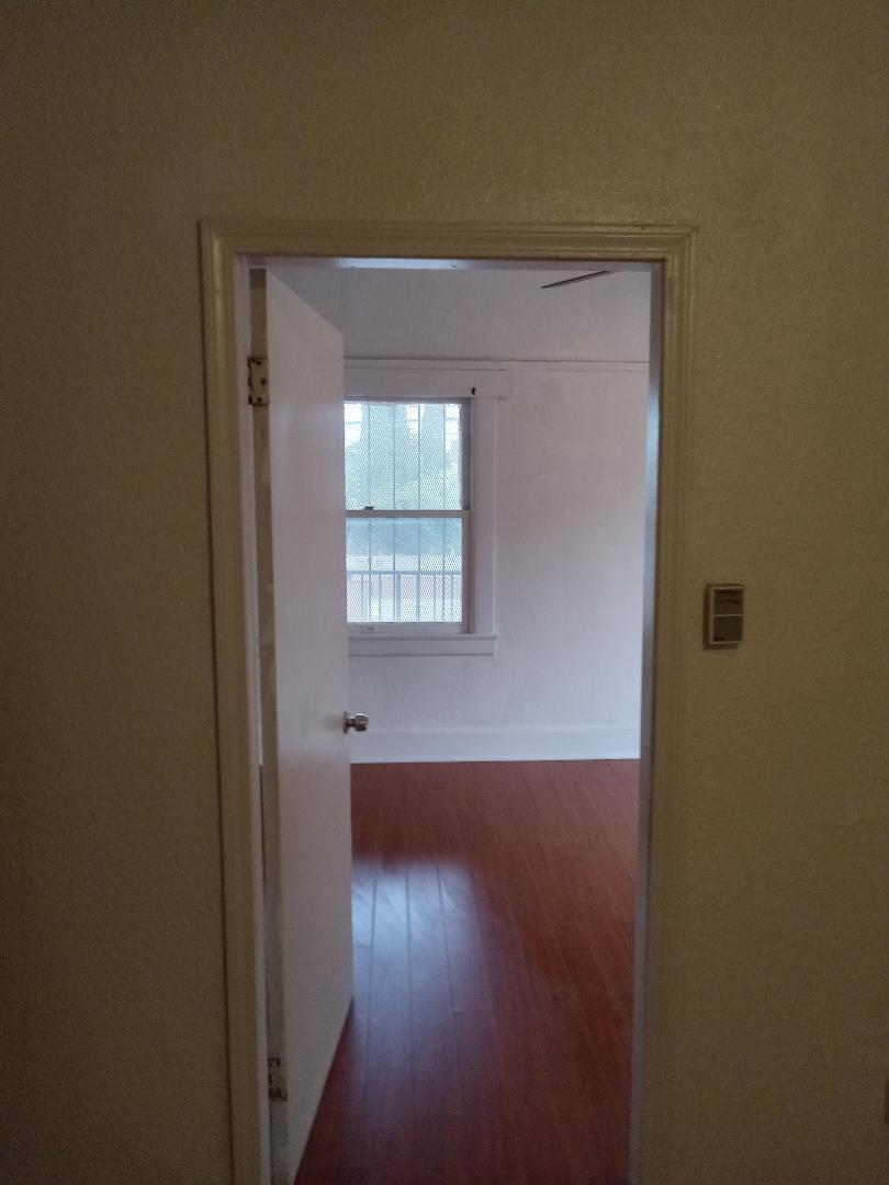 Building Photo - 4720 S Normandie Ave