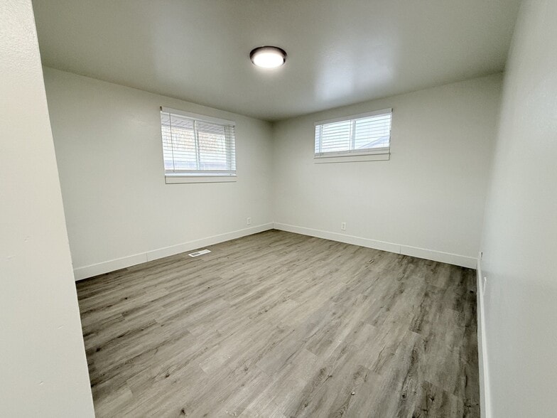 Building Photo - 3440 S 200 E