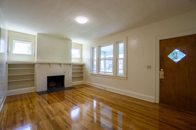 Building Photo - 149 Fellows Ave