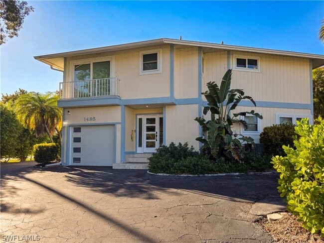 Building Photo - 1495 Blue Point Ave